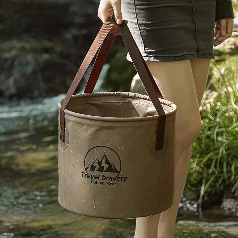 Compact Trekker's Folding Bucket